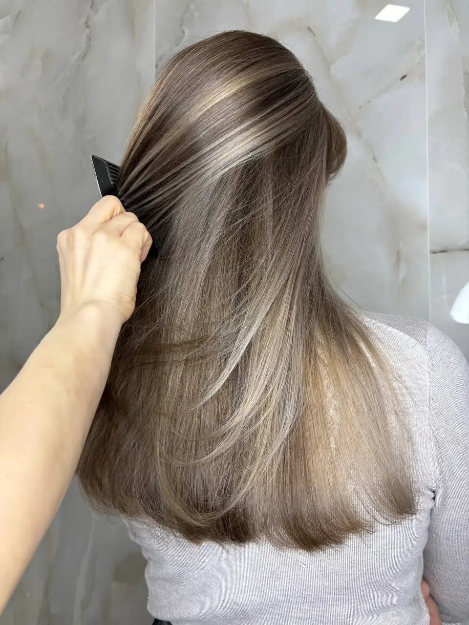 Работа стилиста в студии ЛИЧИ